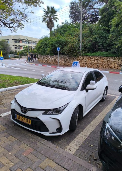 10158576_1766138857575_0